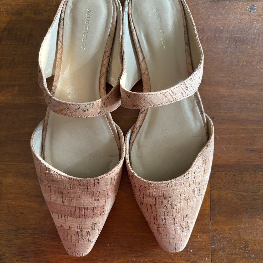 Ann Taylor Cork Elongated Cork Chic Tan Pointed Toe Shoes Flats Size 5